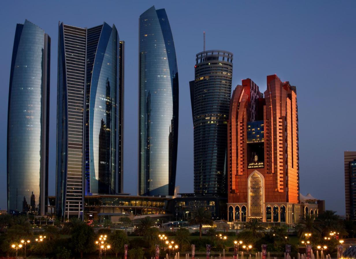 Bab Al Qasr Hotel Abu Dhabi Exterior photo