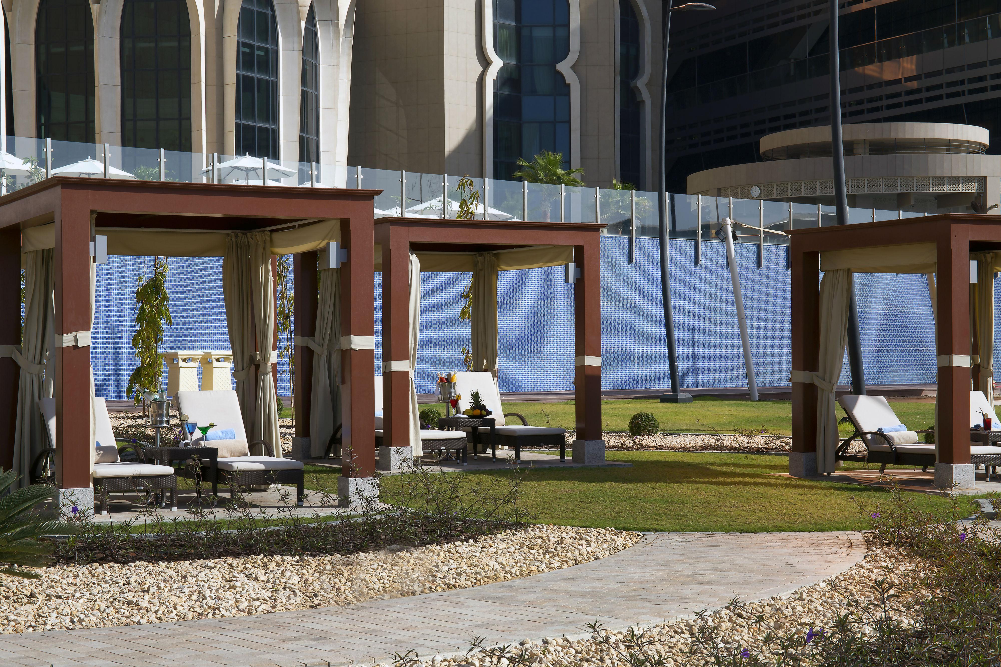 Bab Al Qasr Hotel Abu Dhabi Exterior photo